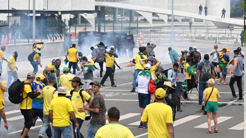 Una-imagen-de-lo-ocurrido-el-domingo-8-en-Brasilia-con-los-seguidores-de-Bolsonaro-1024x576