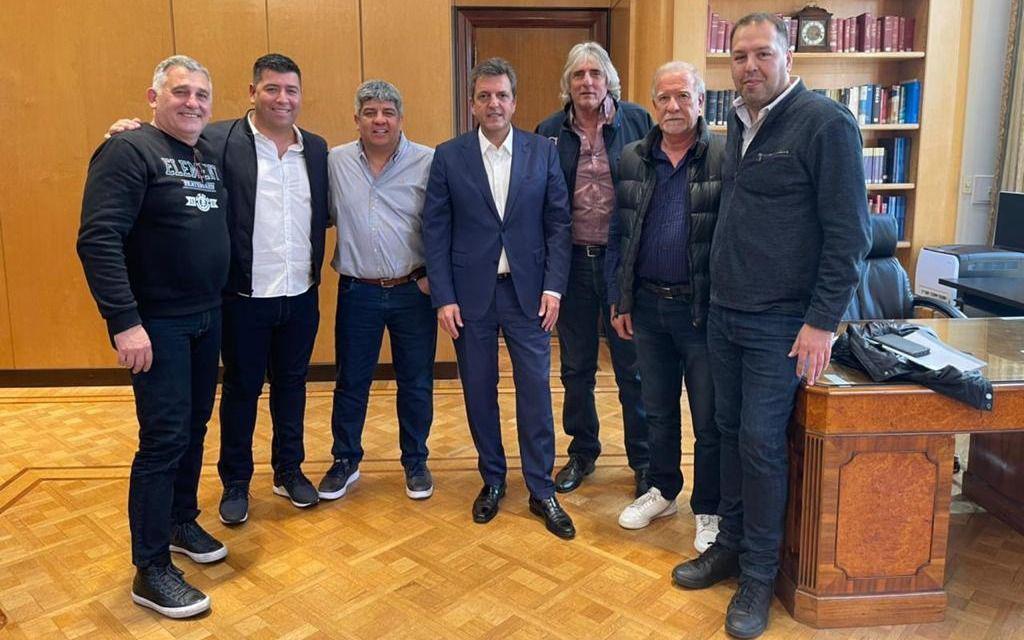 Massa y dirigentes sindicales.1