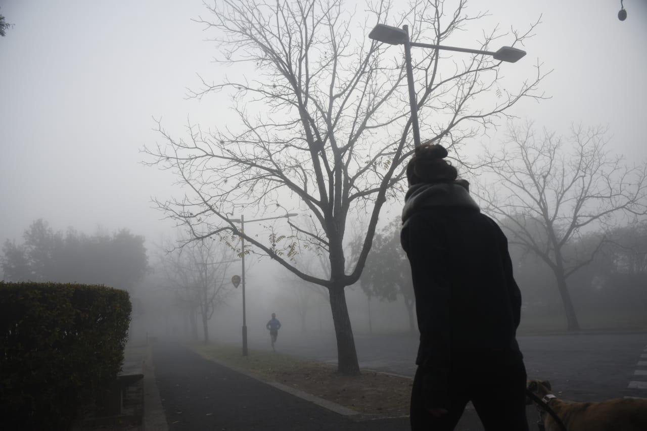 Niebla-y-humo-en-Rosario-Fotos-Franco-Trovato-Fuoco-1