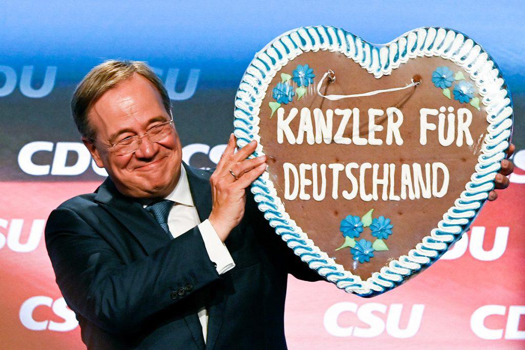 Armin-Laschet-foto-THOMAS-KIENZLE-AFP-1024x683