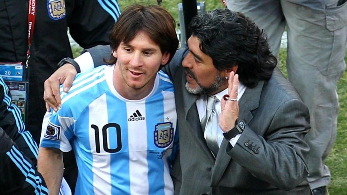 messi-Maradona-1