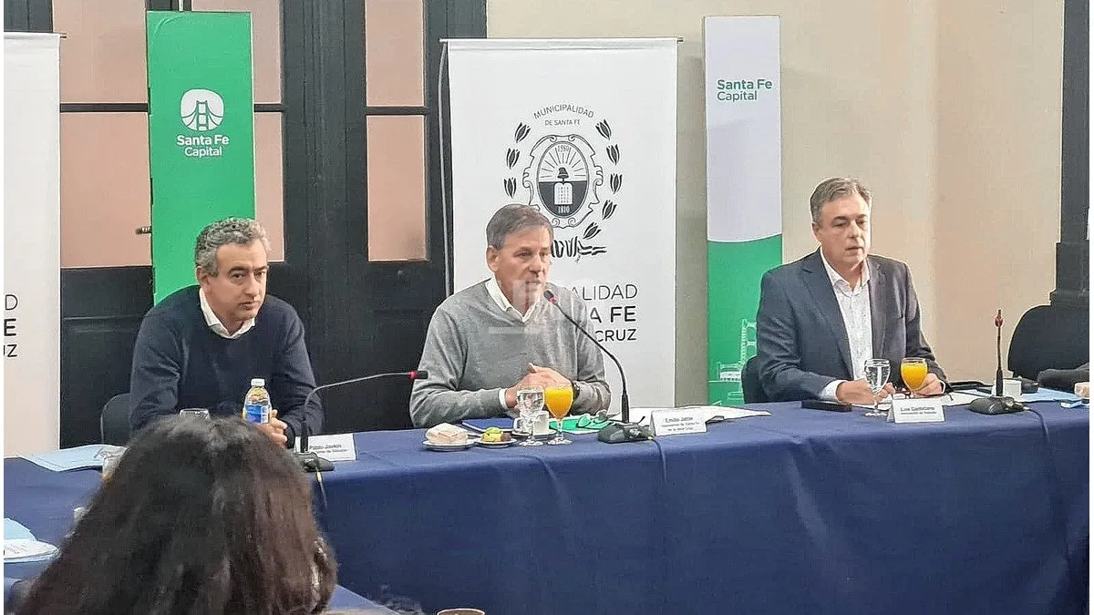 emilio-jaton-pablo-javkin-y-luis-castellano-el-debate-los-subsidios-al-transportejpeg