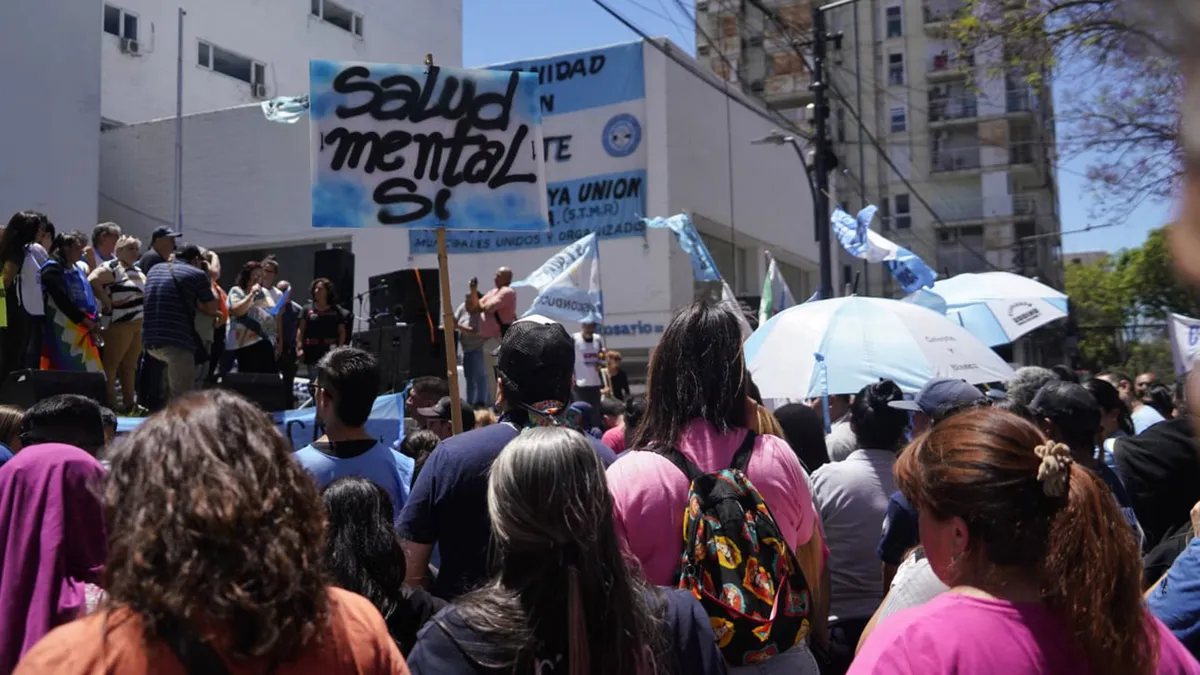 marcha-defensa-salud-y-educacion-publicajpg
