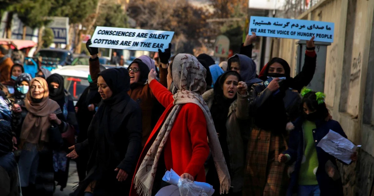 talibanes-prohiben-a-las-mujeres-trabajar