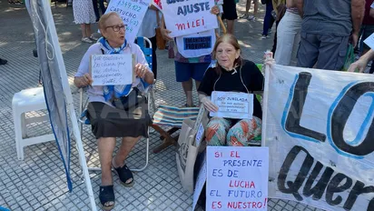 marcha-banquitos-jubilados-santa-fe-19-03-25-1jpg