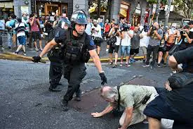 Represión en el congreso 1