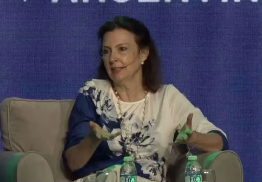 diana-mondino-en-la-conferencia-de-la-uia-1709374