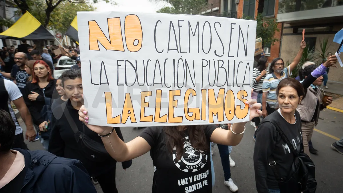 santa-fe-marcha-universitaria-estudiantes-y-trabajadores_dsc07308_mthjpg