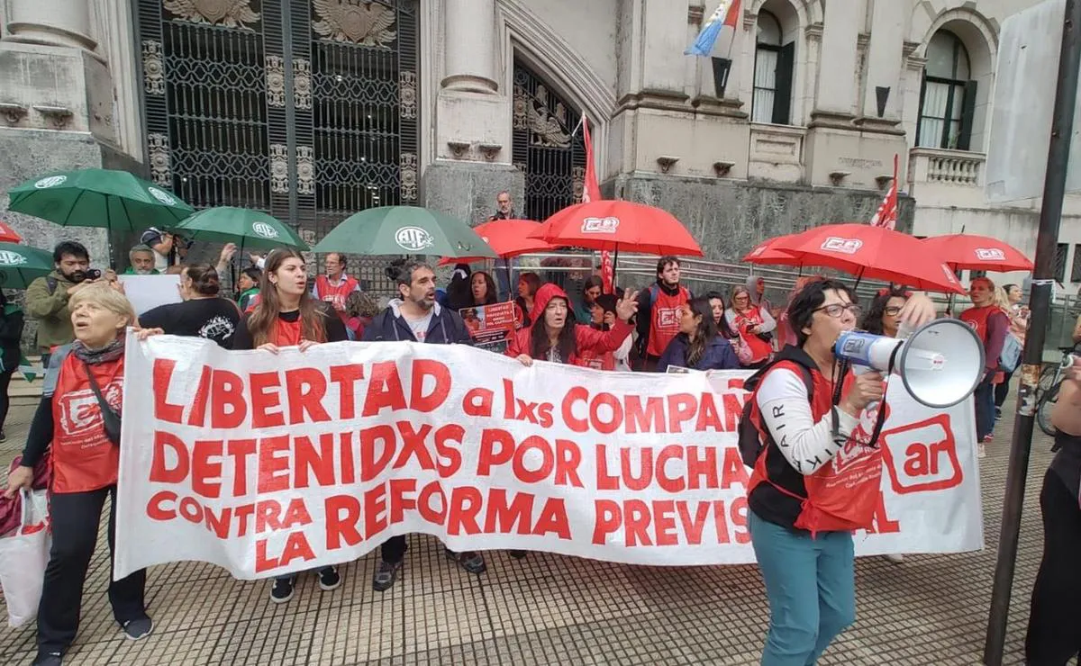 Gremilistas detenidos