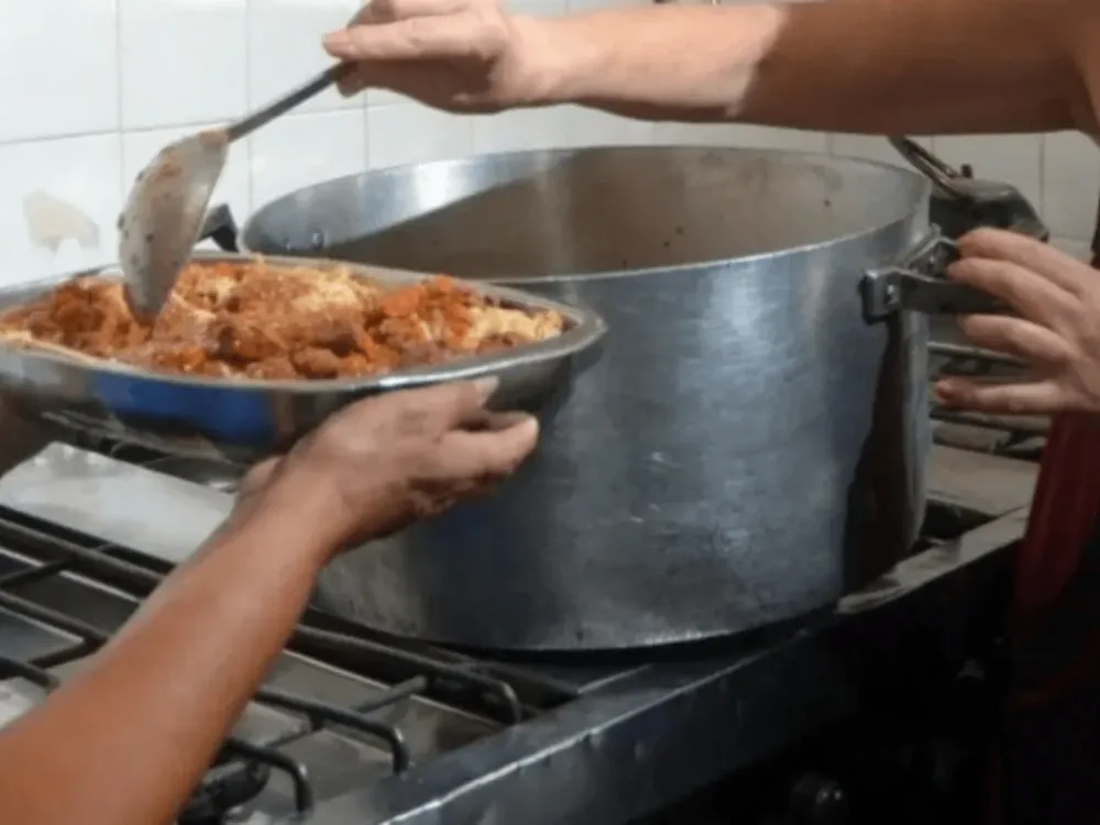 comedores_populares-defensor-a_del_pueblo_porte-a_-1-.png_1942733085