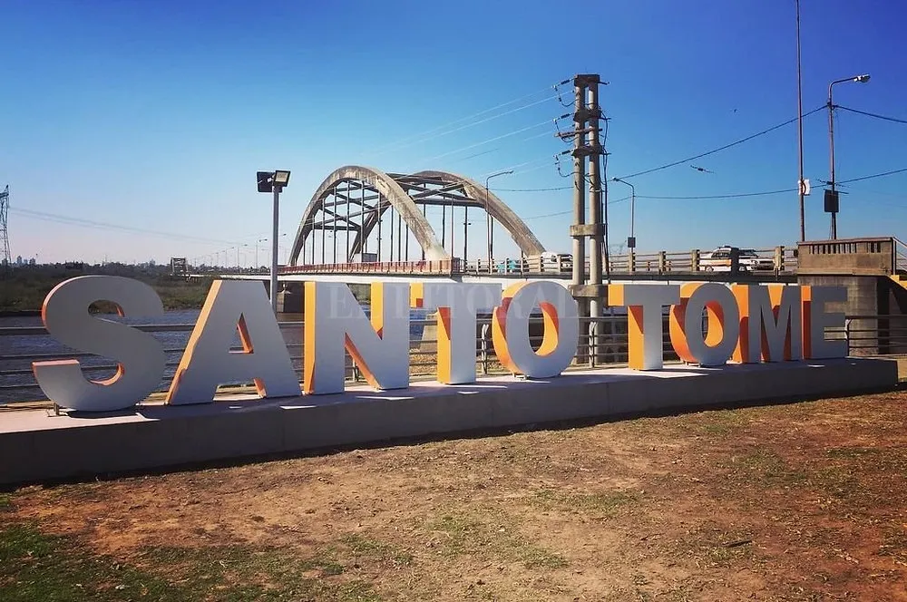 d1273b_ec84b5781afa4f69b9c093c6c12b0b95~mv2