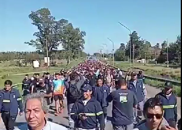 photo_5091607554324279182_x