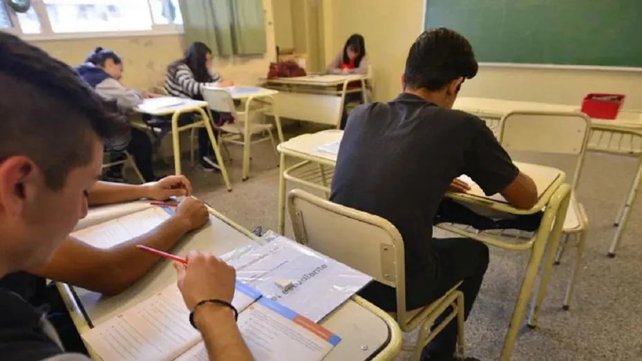 No repitencia en escuelas secundarias en Santa Fe