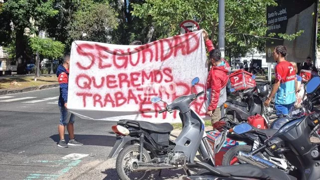 protesta-cadetes-seguridadjpg