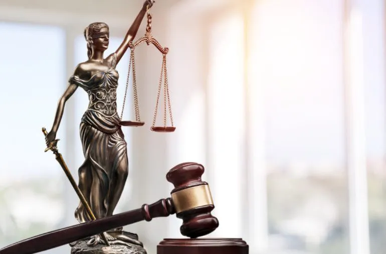 justicia-no-se-consulta-articulo-milenio-900x506-1-770x506