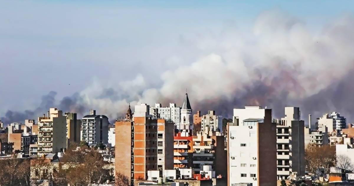 humo-en-rosario-incendios-islas