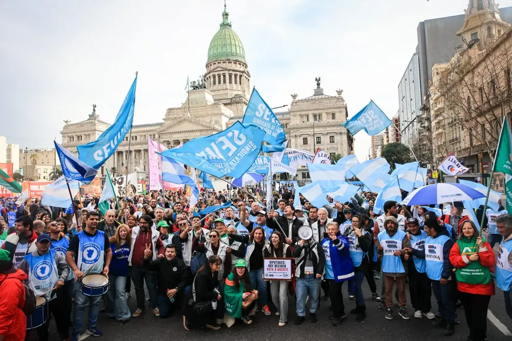 Freno al decreto que disolvia vialidad 1