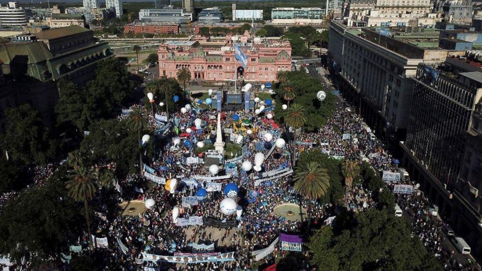 dia-de-la-democracia-20211209-1281697