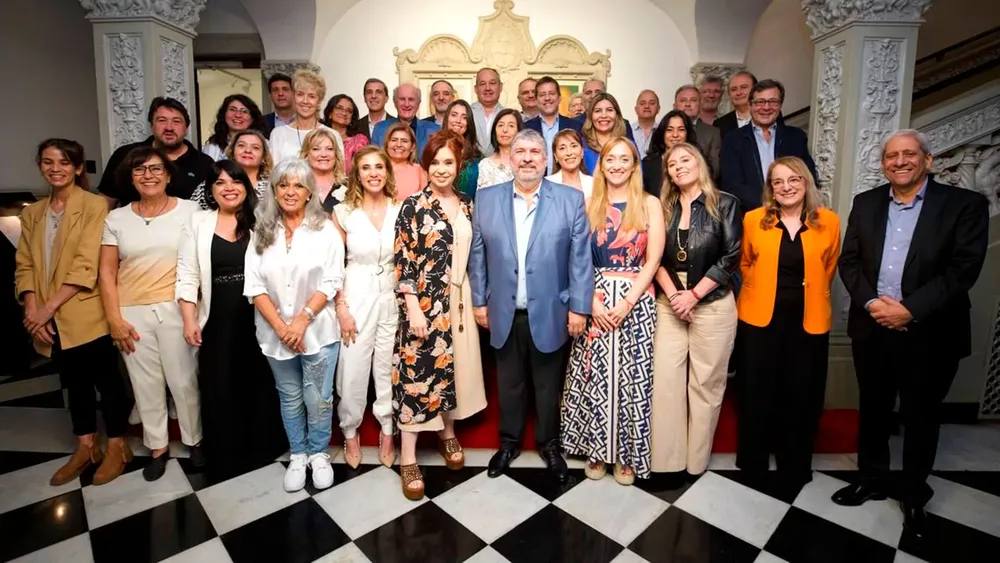 Cristina se despidió del bloque de senadores